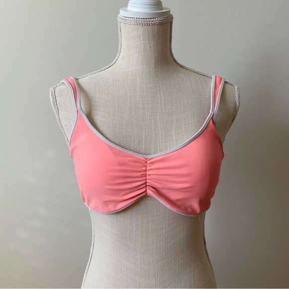 Aerie Bikini Top Pink and White - Picture 2 of 10